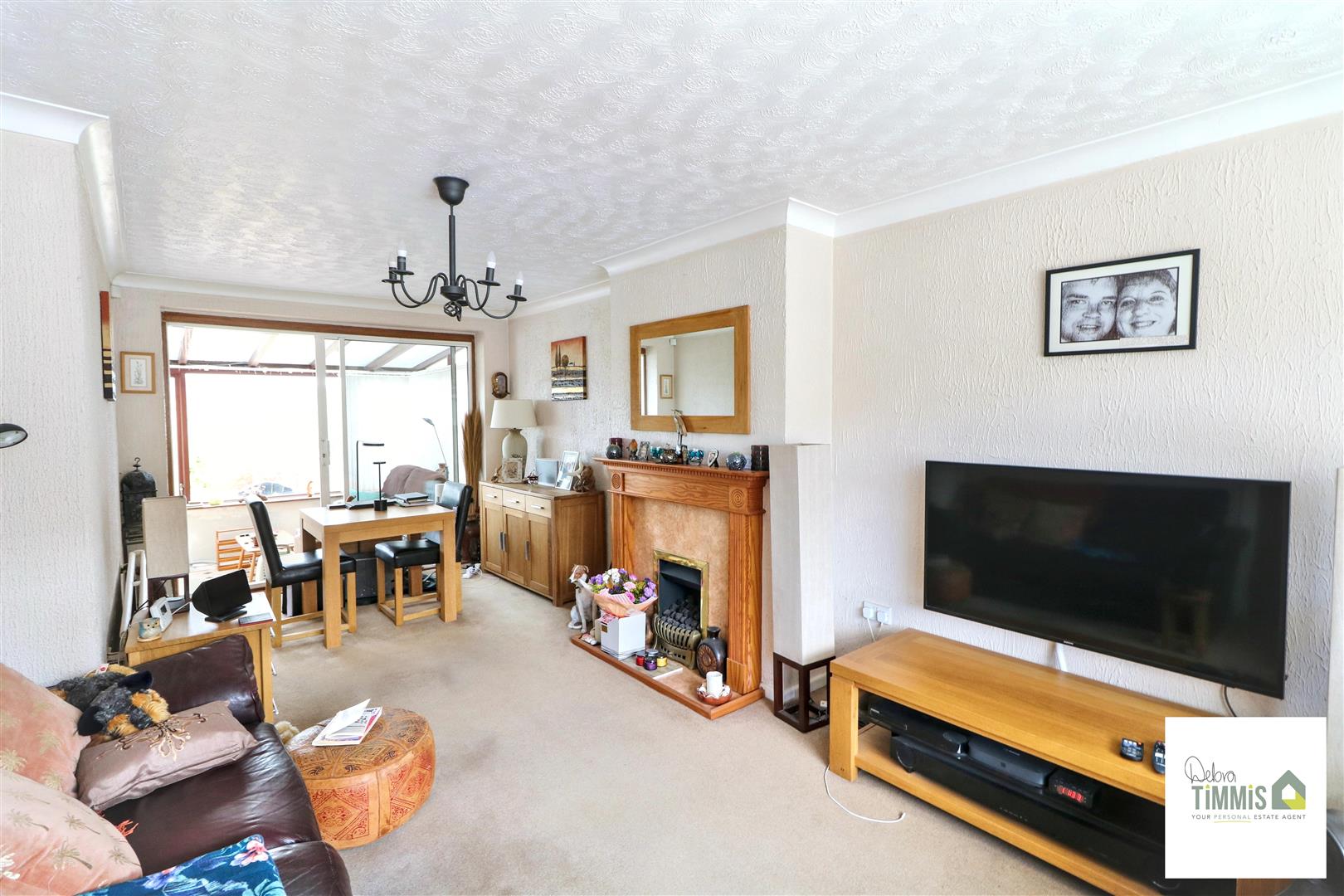 3 bed property in Chatsworth Drive, Stoke-On-Trent